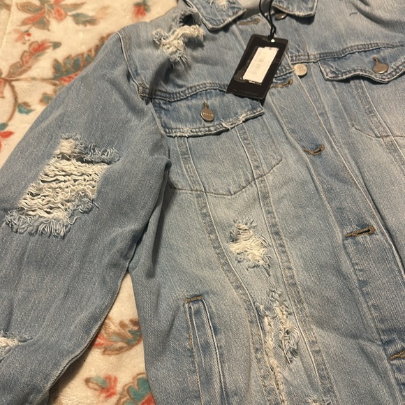 Risen light colored distressed Jean jacket - Picture 1 of 6